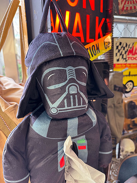スターウォーズ　ダースベイダー　ティッシュカバー　ちょっとやる気のないベイダー郷 ■ アメリカン雑貨 アメリカ雑貨 |  | 03