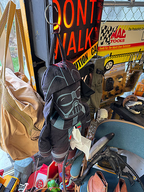 スターウォーズ　ダースベイダー　ティッシュカバー　ちょっとやる気のないベイダー郷 ■ アメリカン雑貨 アメリカ雑貨 |  | 07