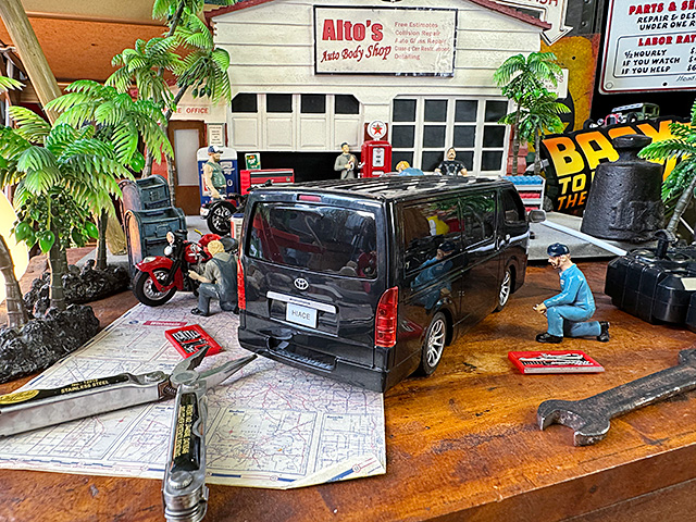 トヨタ　ハイエース　RCカー　フルアクション　ライト付き　（ブラック）　トヨタ自動車公式ライセンス商品　ラジコン |  | 05