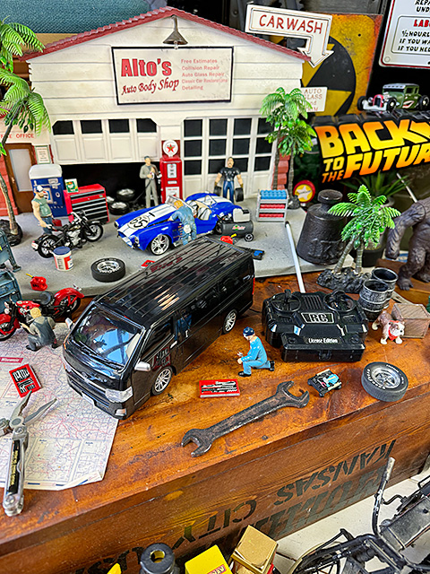 トヨタ　ハイエース　RCカー　フルアクション　ライト付き　（ブラック）　トヨタ自動車公式ライセンス商品　ラジコン |  | 10
