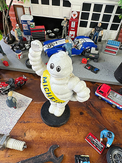 ミシュラン　ビバンダム　キャストアイアン製　ヴィンテージオブジェ　バンク　Sサイズ　（ハロービブ）　貯金箱 爆買 |  | 01