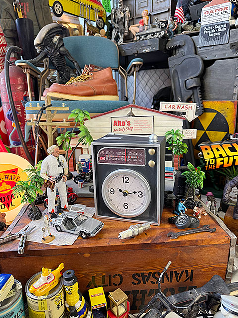 ヴィンテージラジオ型　バンククロック　置き時計　貯金箱 ■ アメリカン雑貨 アメリカ雑貨 |  | 02