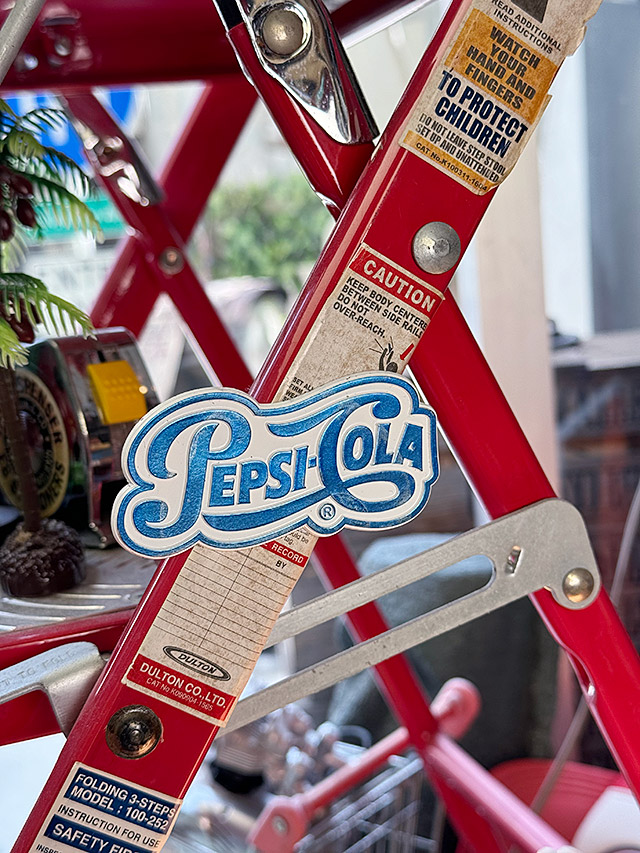 ペプシ　オフィシャル　フリッジ　マグネット　（50年代ロゴ/ダイカット） ■ アメリカン雑貨 アメリカ雑貨 | 