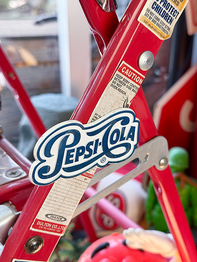 ペプシ　オフィシャル　フリッジ　マグネット　（50年代ロゴ/ダイカット） ■ アメリカン雑貨 アメリカ雑貨 |  | 01