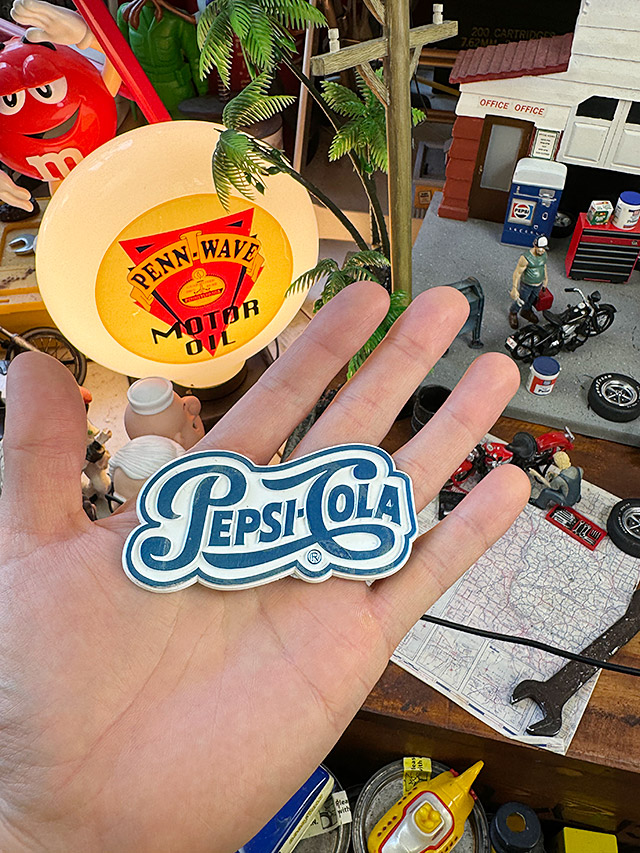 ペプシ　オフィシャル　フリッジ　マグネット　（50年代ロゴ/ダイカット） ■ アメリカン雑貨 アメリカ雑貨 |  | 03