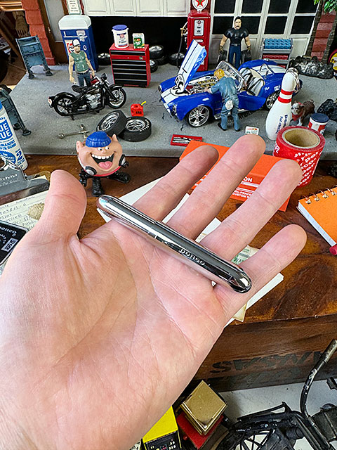 PENCO　ペンコ　バレットボールペン　（シルバー）　ショート　携帯　コンパクト　0.7mm　高級ペン　油性ボールペン　日本製　ハイタイド |  | 01