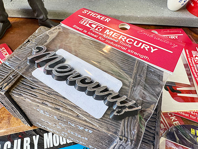 マーキュリー　エンブレム　立体ステッカー　（3Dステッカー） ■ アメリカン雑貨 アメリカ雑貨 | MERCURY | 02