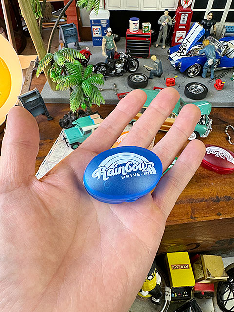 ハワイ　レインボードライブイン　ピルケース　（ブルー）　MADE IN U.S.A.　単品　■　アメリカン雑貨　アメリカ雑貨 |  | 02