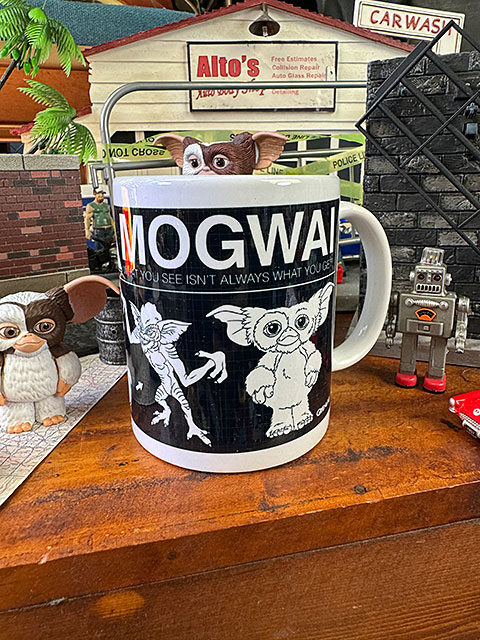 映画　グレムリン　ギズモ　オフィシャル　マグカップ　（モグワイの3つのルール）　315ml ■ アメリカン雑貨 アメリカ雑貨 | 