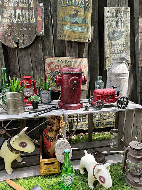 アメリカの消火栓型　植木鉢カバー　プランター ■ アメリカン雑貨 アメリカ雑貨 |  | 05