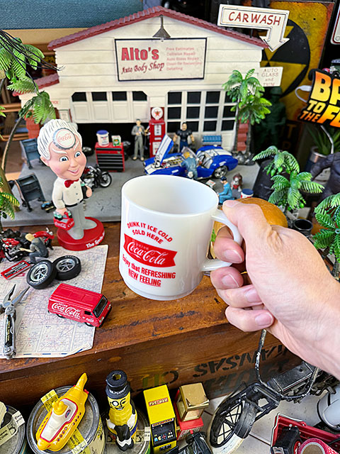 Coca Cola（コカコーラ） PET マグカップ 330ml （Fish） MADE IN