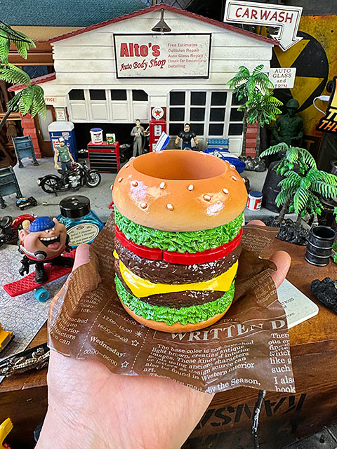 ハンバーガー　パッチ　置物（ベース付） 卸売 通販ゲーム・おもちゃ・グッズ - ハンバーガー パッチ 置物