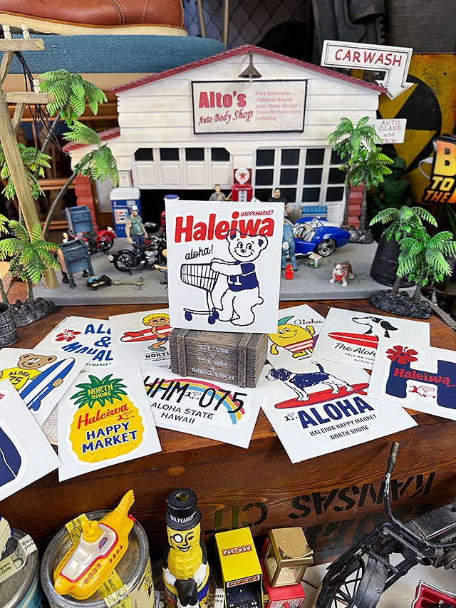 ハレイワ　ハッピーマーケット　ステッカー　Lサイズ　（プッシュカートベアー/2401P） ■ アメリカン雑貨 アメリカ雑貨 |  | 01