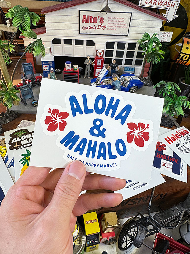 ハレイワ　ハッピーマーケット　ステッカー　Lサイズ　（ハイビスカス　アロハ＆マハロ/2401C） ■ アメリカン雑貨 アメリカ雑貨 |  | 02