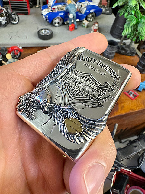 ハーレーダビッドソン　ゴージャス仕様　ジッポーライター　（ハーレーイーグル＆ロゴ/銀イブシ） ■ アメリカン雑貨 アメリカ雑貨 | Harley Davidson | 09