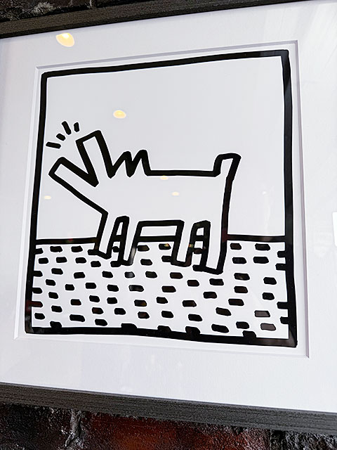 キース・ヘリング　アートフレーム　（Untitled,barking dog）　木製額付き　ニューヨーク　ストリートアート　第一人者　ポップアート |  | 02