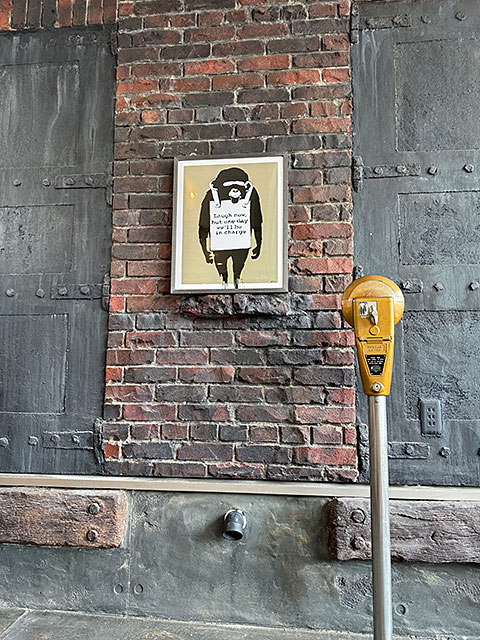 バンクシー　アートフレーム　（Laugh Now）　木製額付き　絵画ポスター　モンキー　猿 ■ アメリカン雑貨 アメリカ雑貨 |  | 04