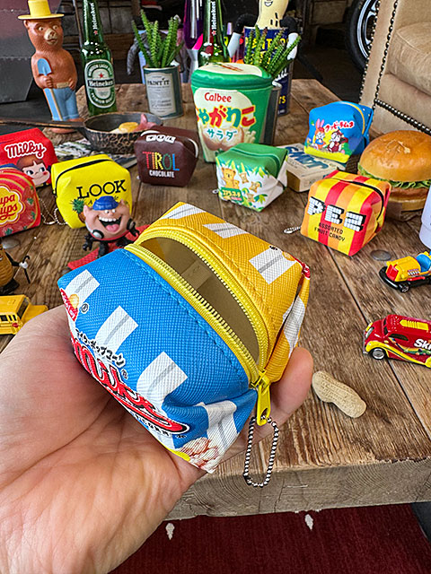 駄菓子屋シリーズ お菓子のミニポーチ （マイクポップコーン