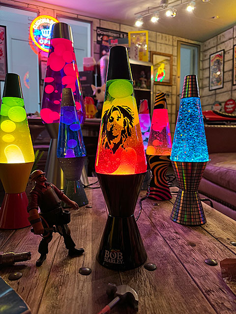 Lava Lamp社 ラバライト 正規品 ボブ・マーリー ラバランプ （ラスタ/ブラックボディ） □ アメリカン雑貨 アメリカ雑貨 : 337178  : アメリカン雑貨専門店キャンディタワー - 通販 - Yahoo!ショッピング