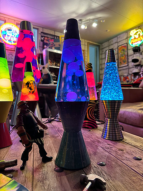 Lava Lamp社 ラバライト 正規品 ラバランプ （パープル/ブルー/コズミックボディ） □ アメリカン雑貨 アメリカ雑貨 : 337237 :  アメリカン雑貨専門店キャンディタワー - 通販 - Yahoo!ショッピング