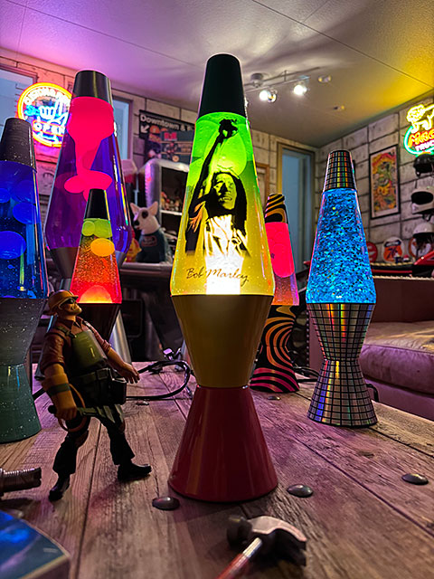 LAVA lamp社 ラバライト（卓上ライト）｜照明、電球 | 家具