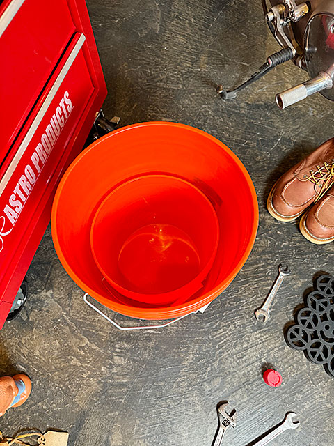 ホームデポ　ガレージバケツ　（大小2個セット）　19L＆7.5L　5ガロン＆2ガロン　MADE IN U.S.A.　洗車バケツ　収納　ゴミ箱　鉢カバー |  | 03