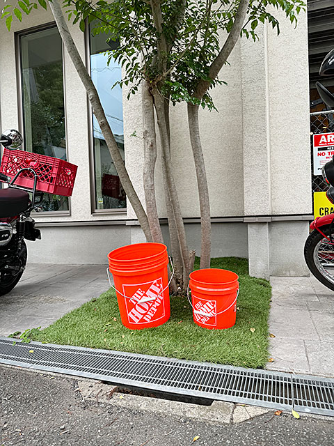 ホームデポ　ガレージバケツ　（大小2個セット）　19L＆7.5L　5ガロン＆2ガロン　MADE IN U.S.A.　洗車バケツ　収納　ゴミ箱　鉢カバー |  | 11