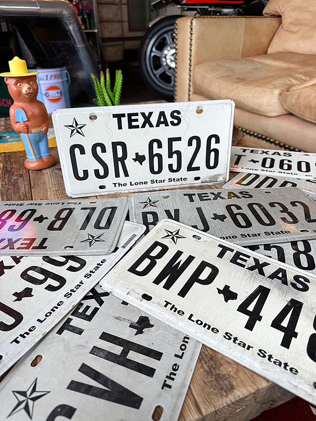 アメリカ　USEDナンバープレート　（テキサス州）　ライセンスプレート ■ アメリカン雑貨 アメリカ雑貨 |  | 03