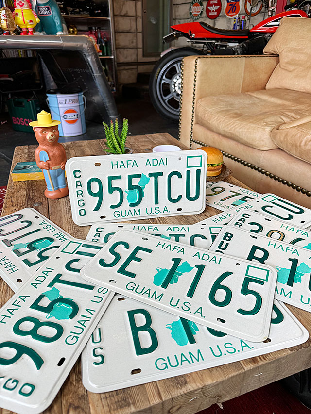 アメリカ　USEDナンバープレート　（グアム）　ライセンスプレート ■ アメリカン雑貨 アメリカ雑貨 |  | 02