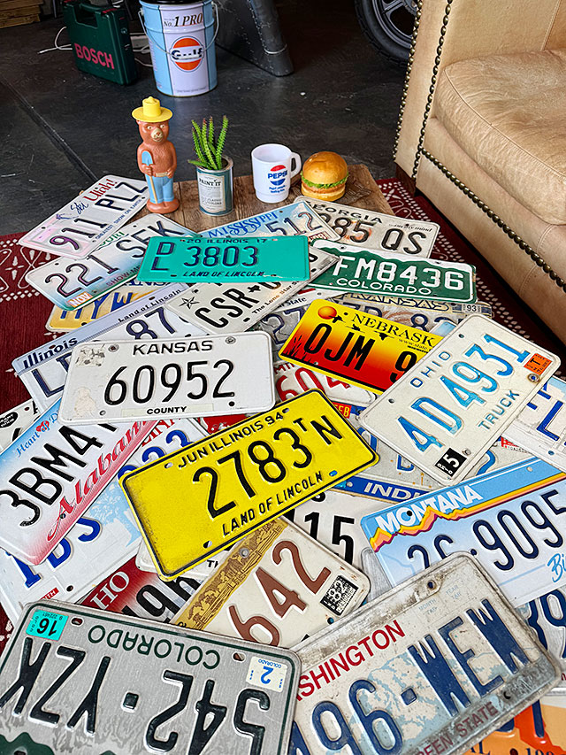 アメリカ　USEDナンバープレート　（ランダムアソート/10枚セット）　ライセンスプレート ■ アメリカン雑貨 アメリカ雑貨 |  | 04