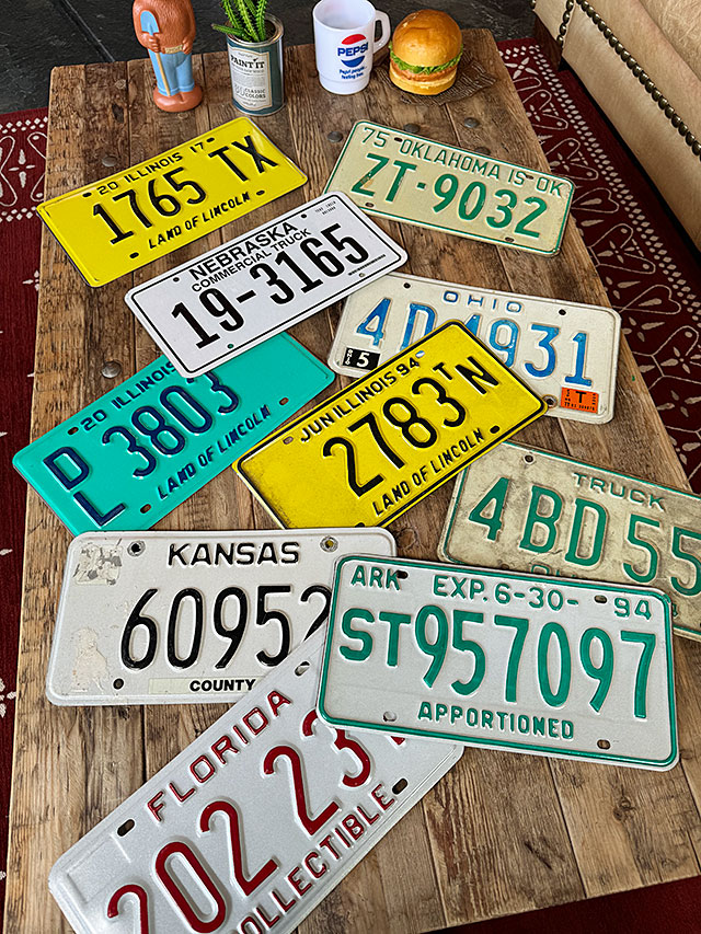 アメリカ　USEDナンバープレート　数字のみのデザイン（ランダムチョイス/単品/1枚）　ライセンスプレート | 