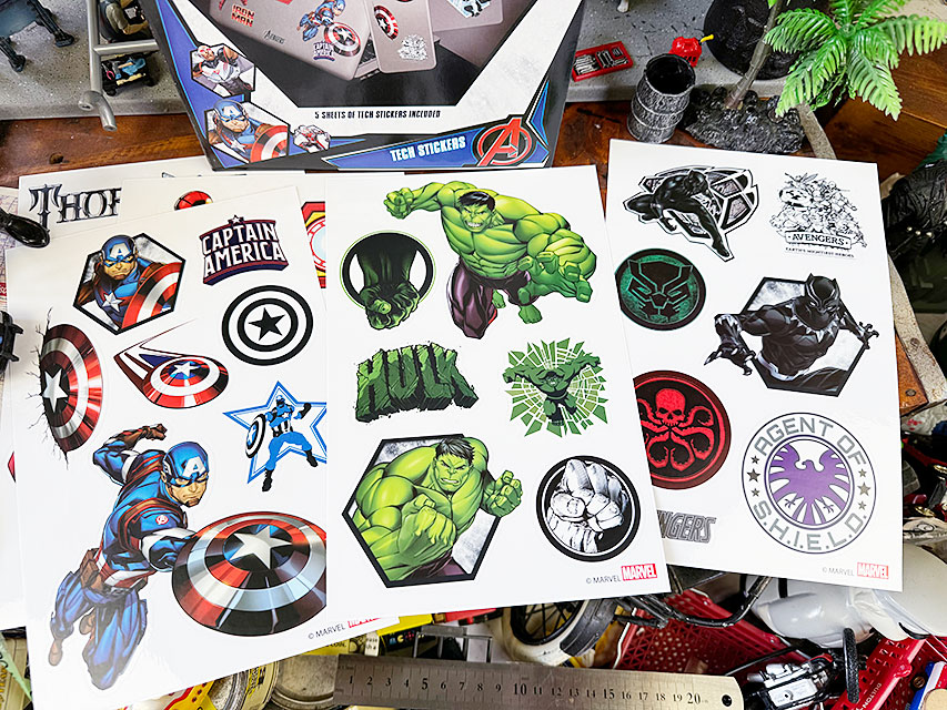 マーベル　アベンジャーズ　ステッカーセット　（全33種入り）　公式グッズ ■ アメリカン雑貨 アメリカ雑貨 |  | 03