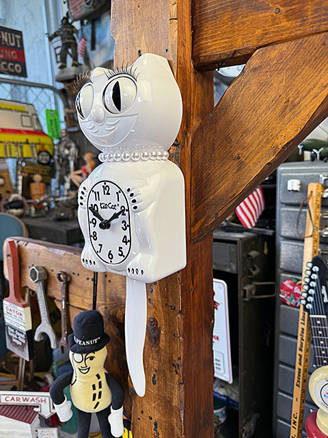 キットキャット　kit-cat 時計　USA ガレージ アメリカン　1個 キット キャット クロック MADE IN U.S.A. キョロキョロと目玉が