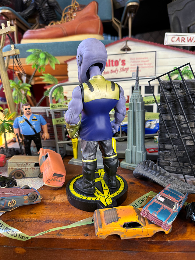 NECA マーベル アベンジャーズ サノス ヘッドノッカー ボブルヘッド