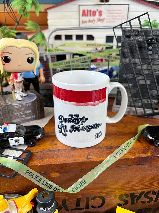 ハーレイ・クイン 　Daddy’s Lil Monster　オフィシャル　マグカップ　315ml　公式グッズ ■ アメリカン雑貨 アメリカ雑貨 | 