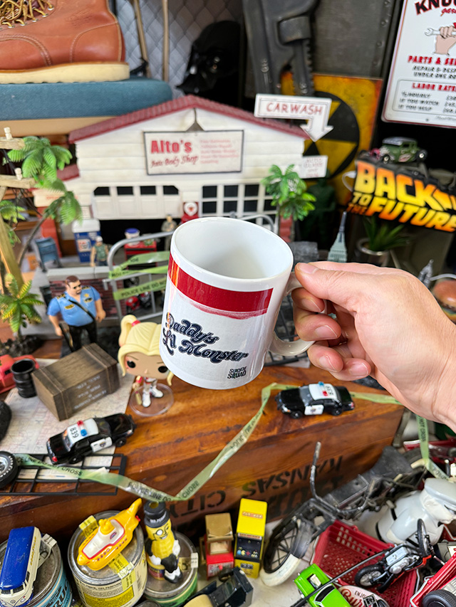 ハーレイ・クイン 　Daddy’s Lil Monster　オフィシャル　マグカップ　315ml　公式グッズ ■ アメリカン雑貨 アメリカ雑貨 |  | 03