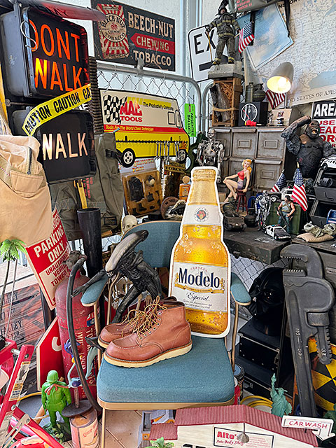 モデロ　モデロエスペシャル　ビアボトル型　エンボスティンサイン　ブリキ看板 ■ アメリカン雑貨 アメリカ雑貨 |  | 06