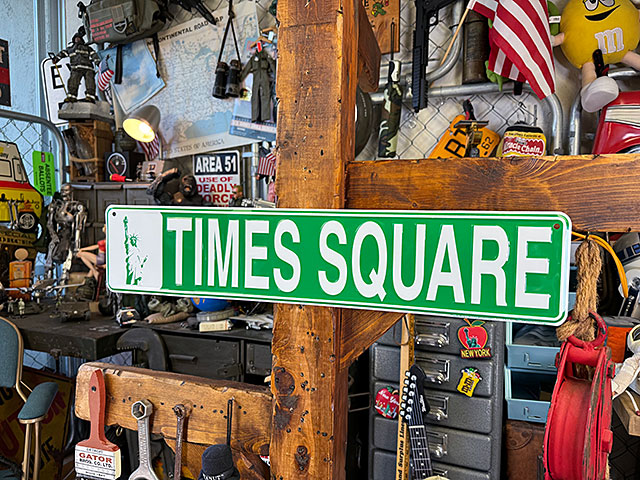 ニューヨーク　タイムズスクエア　ストリートサイン　ストリート看板　ブリキ看板 ■ アメリカン雑貨 アメリカ雑貨 |  | 05