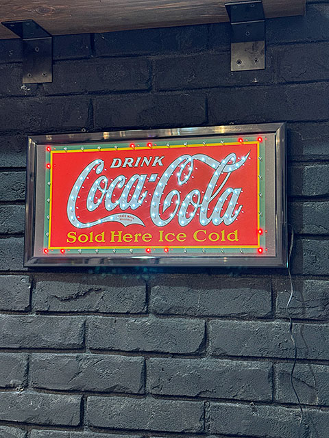 コカ・コーラ　LEDドットサイン　（SOLD HERE ICE COLD） ■ アメリカン雑貨 アメリカ雑貨 | Coca Cola | 04