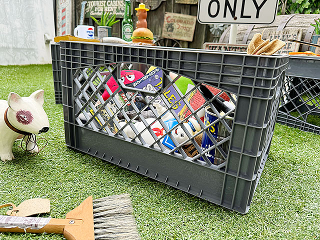 アメ雑屋さんがショップ什器としてよく使う　アメリカン　スタンダード　ミルククレート　（レクタングル/グレー）　単品 |  | 02