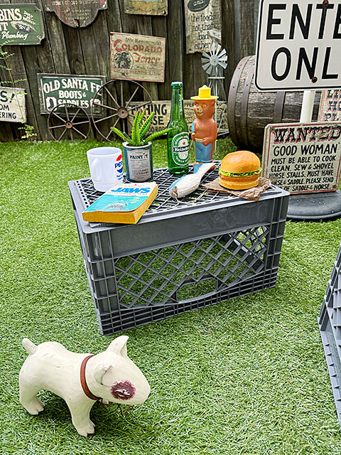 アメ雑屋さんがショップ什器としてよく使う　アメリカン　スタンダード　ミルククレート　（レクタングル/グレー）　単品 |  | 05