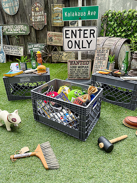 アメ雑屋さんがショップ什器としてよく使う　アメリカン　スタンダード　ミルククレート　（レクタングル/グレー）　単品 |  | 07