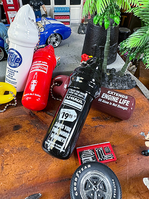 USA企業　ラバーマルチケース　（U-HAUL）　ピルケース ■ アメリカン雑貨 アメリカ雑貨 |  | 03