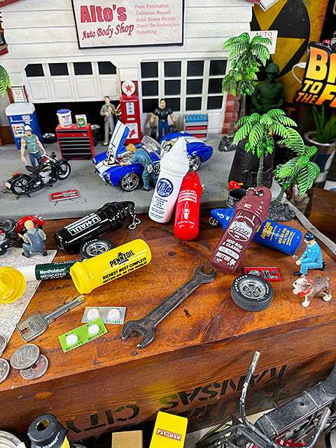 USA企業　ラバーマルチケース　（ペンズオイル）　ピルケース ■ アメリカン雑貨 アメリカ雑貨 |  | 05