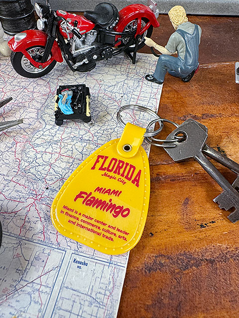 U.S.A.　サドルキータグ　キーホルダー　（フロリダ/イエロー） ■ アメリカン雑貨 アメリカ雑貨 | 