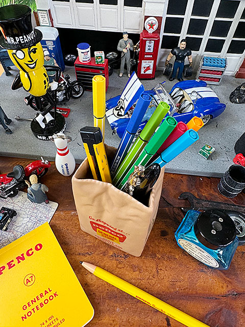 PENCO　ペンコ　ブラウンバッグ　スタンド　ペンホルダー　フラワーベース　花瓶　HIGHTIDE　ハイタイド |  | 01