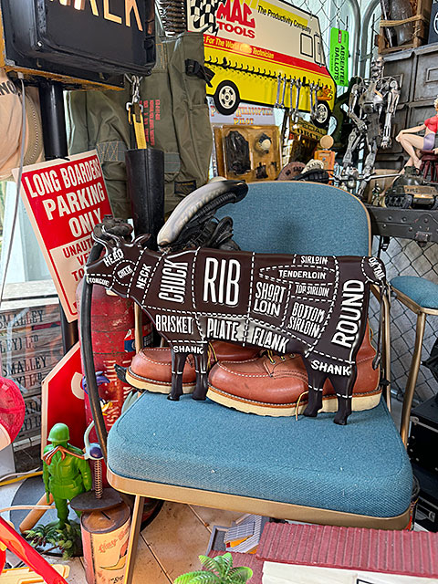 牛　ビーフ　ミートカットチャート　エンボス　ティンサイン　ブリキ看板 ■ アメリカ雑貨 アメリカン雑貨 |  | 06