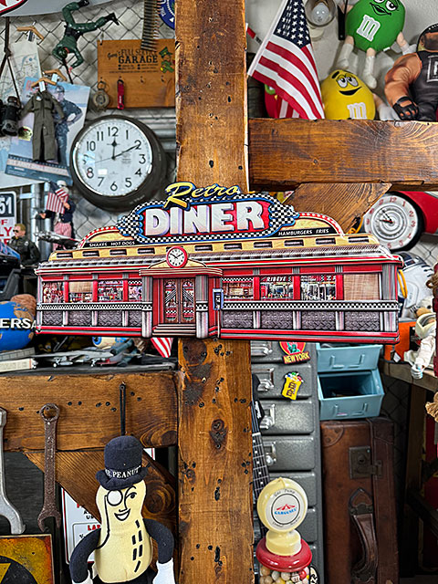レトロダイナー　エンボス　ティンサイン　ブリキ看板 ■ アメリカン雑貨 アメリカ雑貨 |  | 06