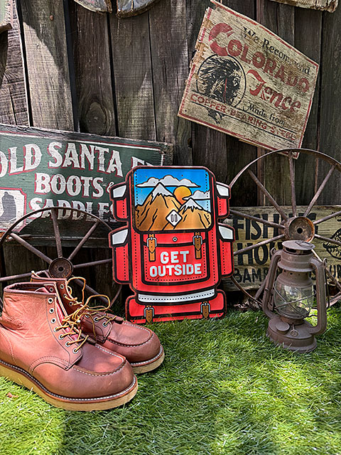アウトドア　キャンプ　エンボスティンサイン　（バックパック）　ブリキ看板 ■ アメリカン雑貨 アメリカ雑貨 |  | 02