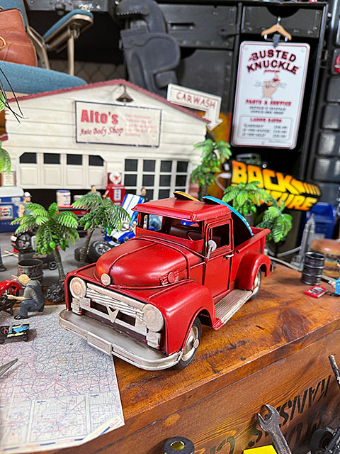 サーフトラック ブリキオブジェ Mサイズ （レッド） □ アメリカン雑貨